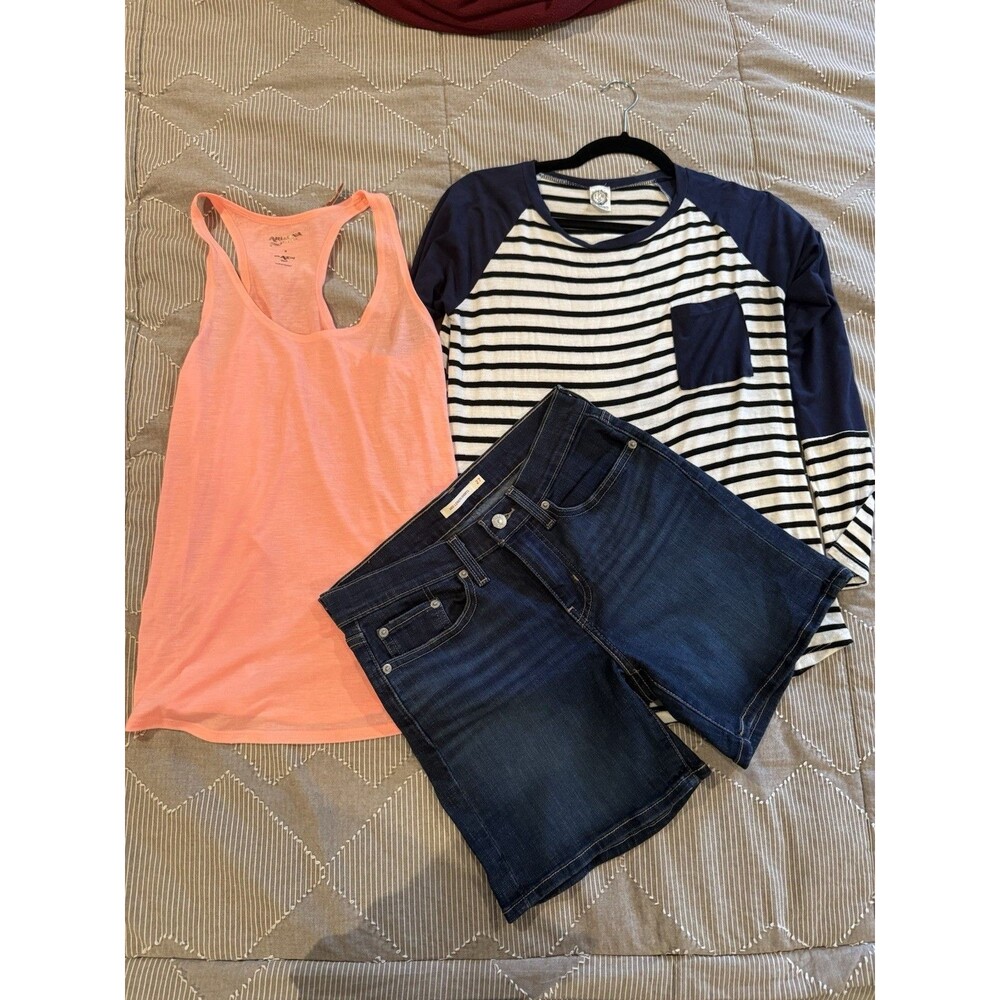 3 Piece Bundle, Levi Shorts, Arizona Tank Top And Sun & Moon Top